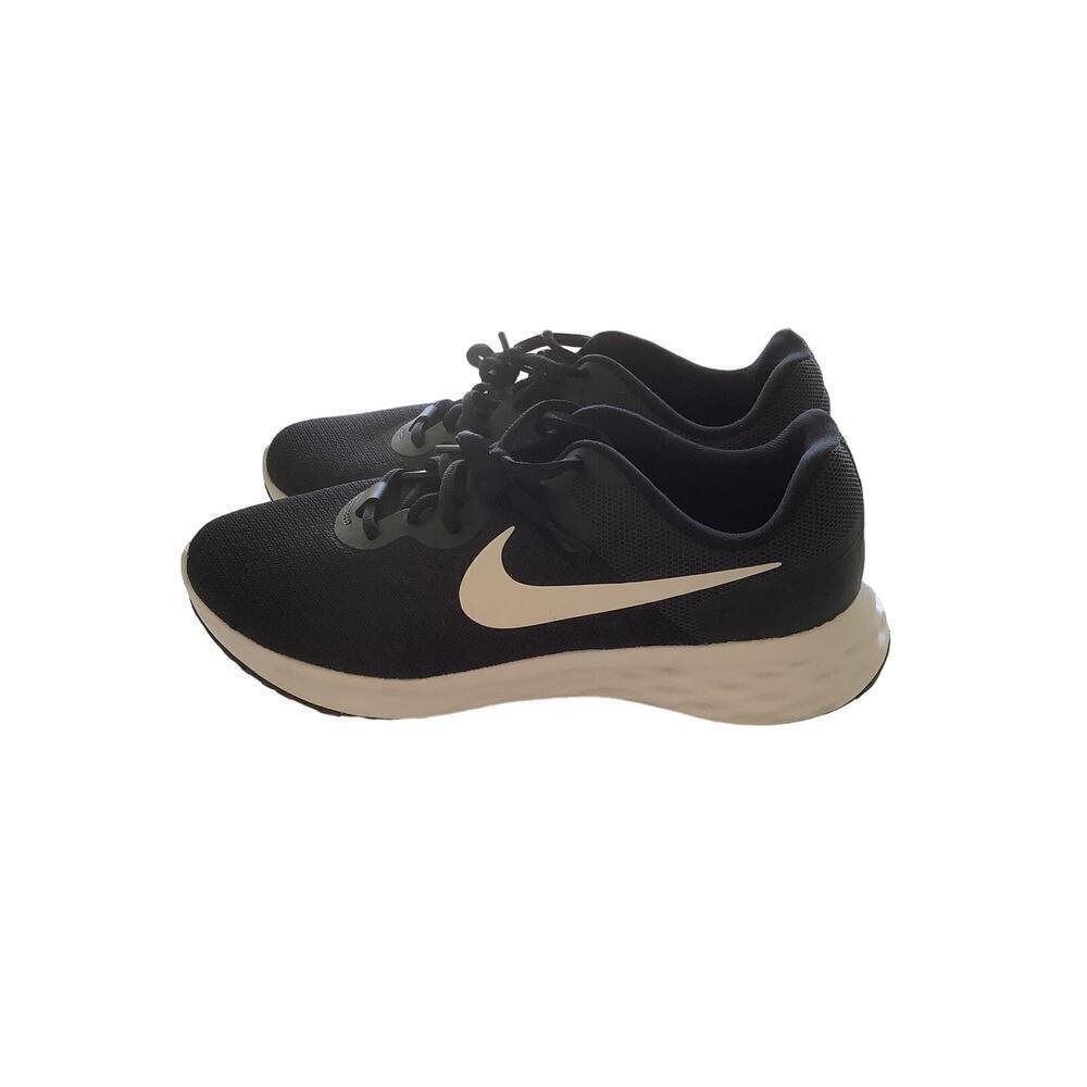Nike Women's Revolution Black White Running Sneakers Sz 8.5W - Picture 2 of 5